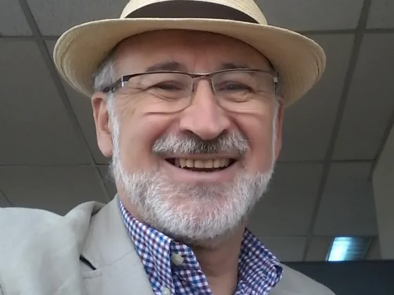 José Luis Santibáñez González